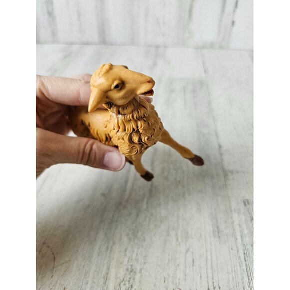 Vintage Italy sheep lamb Fontanini plastic tan - Picture 7 of 10